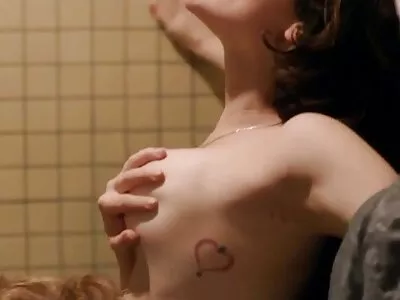 Vídeo Wet Wedged video de sexo com morenas gostosas (Rose)