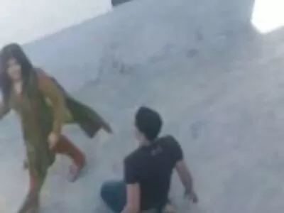 Aulas de video de sexo de pai e filha bilhar