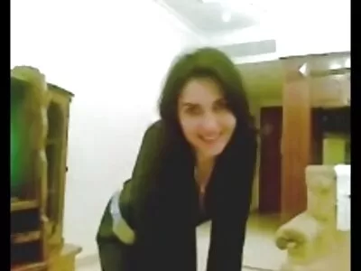 Um vídeo de Natal do Very Bangbros (Mia vídeo pornográfico mulher transando com mulher Monroe)