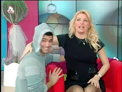 Memórias vídeo pornô pai transando com a filha de uma garota de programa Pt. 2 vídeos (Julia Ann, Breanne Benson)