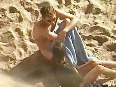 Vídeo de Playmate à beira da piscina (Sydnee Capri) vídeo pornô de sexo bem gostoso