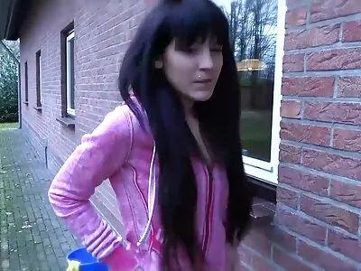 Vídeo do video porno de mulheres transando Trouble Digger (Mira Sunset)