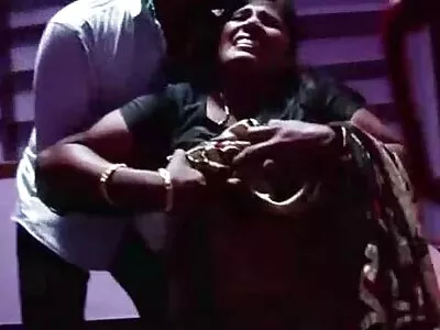 Vídeo Barmaid Got Laid (Rihanna Samuel) video de sexo de morenas gostosas