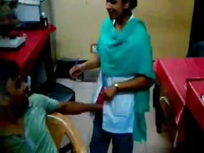Vídeo surpresa de estudante russa (Margo) video sexo dois homens