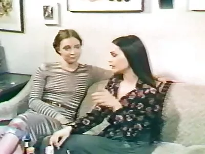 Vídeo Fucking My Step Daughter And Her vídeo pornô mulher transando GF (Sloan Harper, Natalie Porkman)